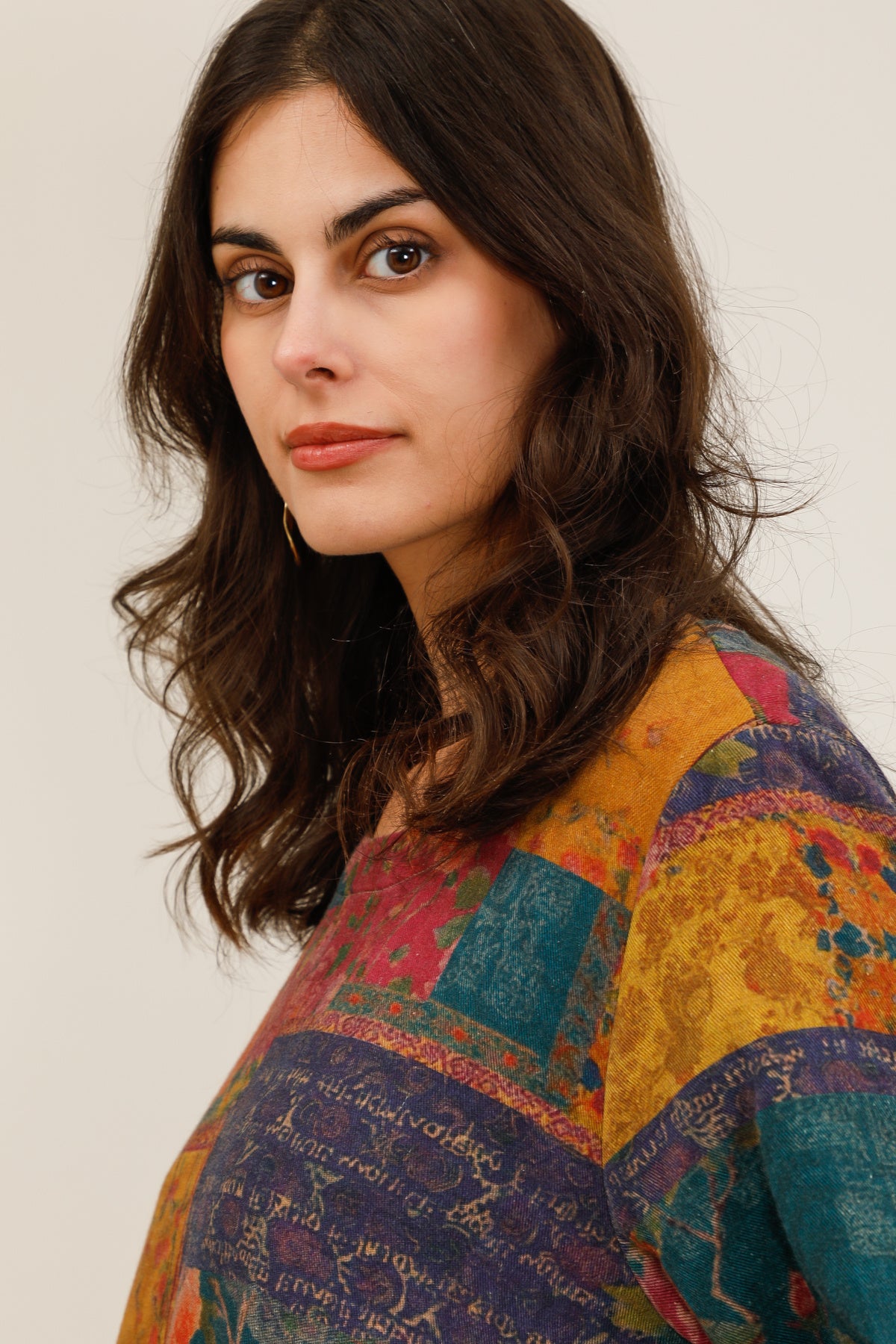 Šarena haljina s patchwork uzorkom