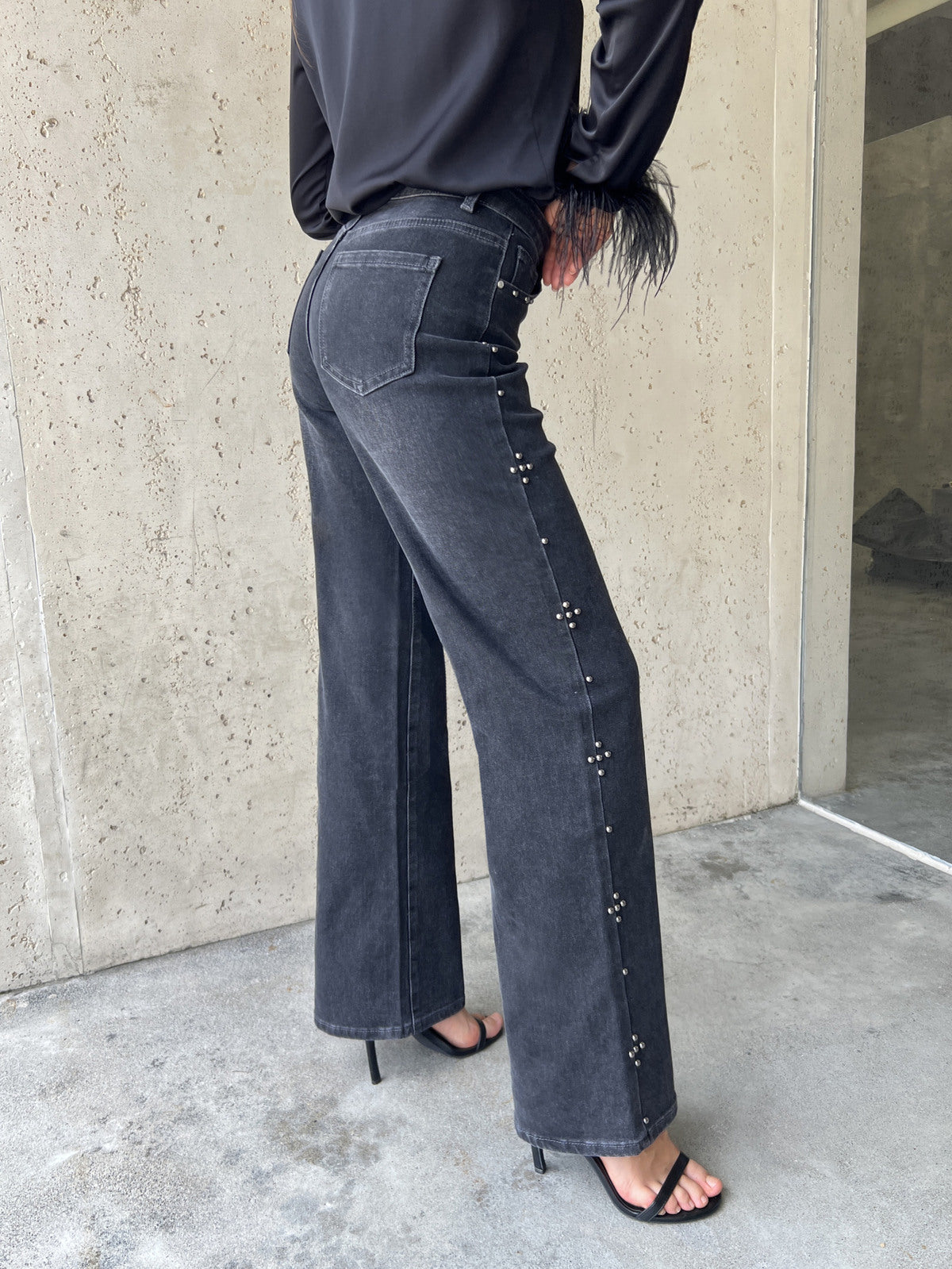 Wide leg traperice sa zakovicama